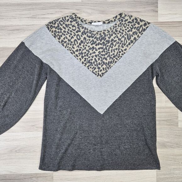 FIRST LOVE Womens Gray Leopard Print Color Block Oversized Sweater Size Small - Picture 1 of 8